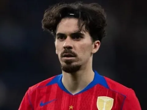 Vitinha chọn Bruno Fernandes vào top 4 tiền vệ hay nhất