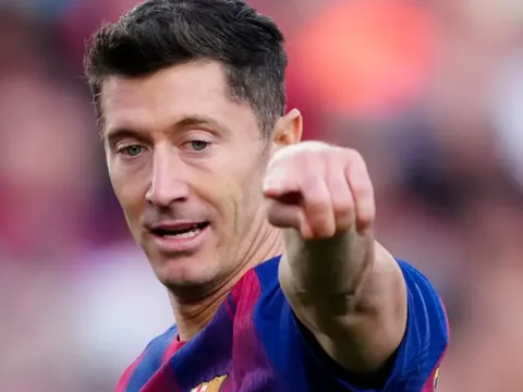 Hansi Flick và bài toán nan giải mang tên Lewandowski