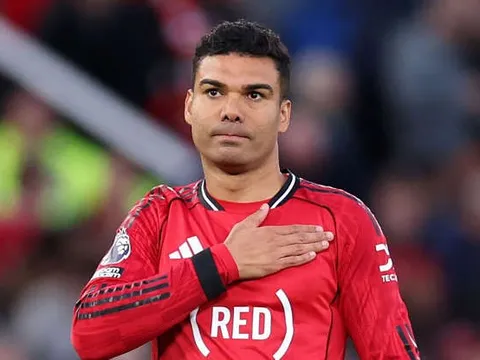 Nghệ thuật thắng thời gian của Casemiro và các huyền thoại