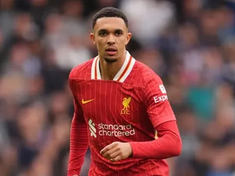 Giải mã lý do Liverpool chọn Wharton thay Alexander-Arnold