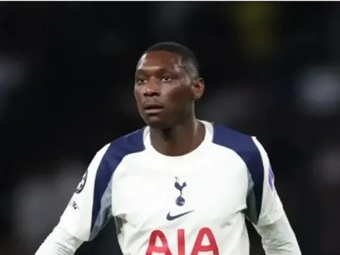 Kolo Muani rời Tottenham, PSG rao bán với giá 40 triệu euro