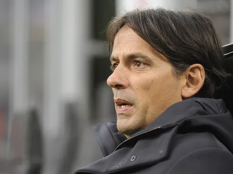 Thua oan ức, Inzaghi đá đểu Cutrone