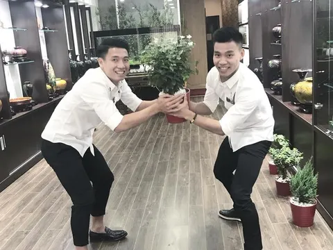 Văn Thanh - Tiến Dũng chọc cười fan bằng trò chơi 'đập chậu hoa'