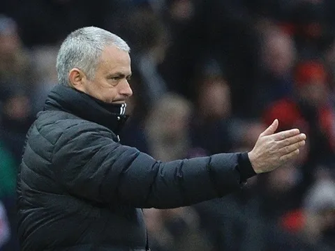 4-2-3-1 của Mourinho biến ảo như thế nào?