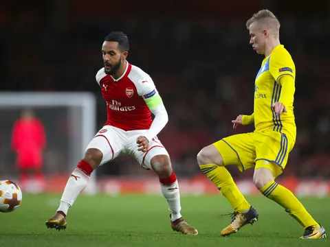 4 đội bóng nước Anh đang hồi hộp chờ tin Walcott