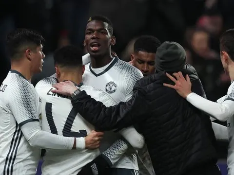 5 điểm nhấn Hull City 2-1 Man Utd: Pogba giải hạn; Martial lại mất tích