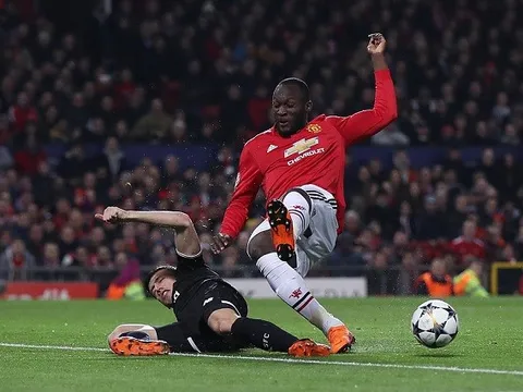 5 điểm nhấn Man Utd 1-2 Sevilla: Man Utd mất chất, De Gea thì mất phép