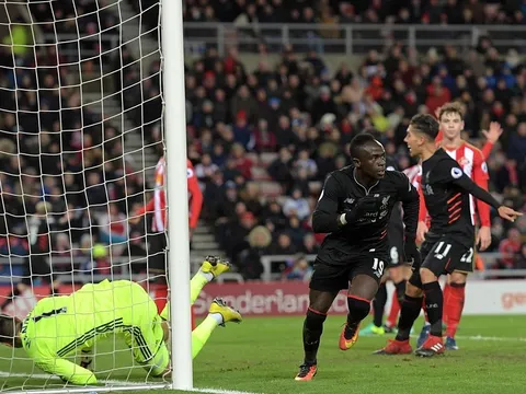 5 điểm nhấn Sunderland 2-2 Liverpool: Khoảng cách mong manh giữa người hùng và tội đồ