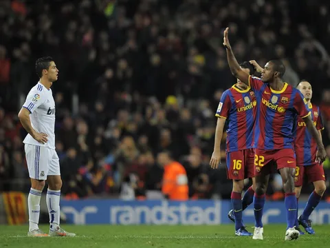 5 hậu vệ từng khiến Ronaldo mất hút trên sân