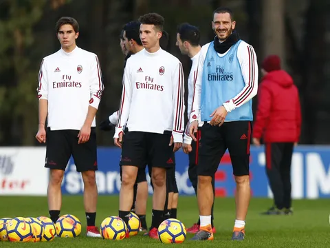 5 trận liền bất bại, sân tập Milan dần có sức sống