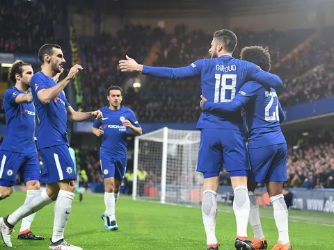 Olivier Giroud lập công, Chelsea kết liễu Hull City trong hiệp một