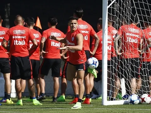 Không khí u ám bao trùm buổi tập của Sanchez và đồng đội