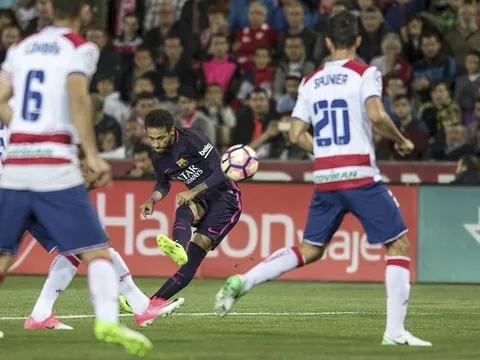 Neymar đạt cột mốc lịch sử, Barca đánh bại Granada trong ngày không Messi