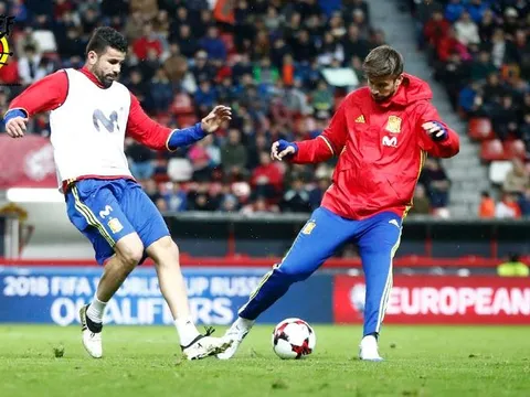 Chùm ảnh: Diego Costa đối đầu này lửa với Pique trên... sân tập