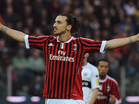 AC Milan từng hủy diệt Arsenal như thế nào với Ibrahimovic?