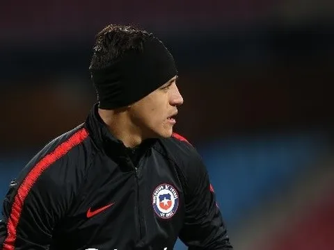Alexis Sanchez lạc lõng ở đội tuyển Chile