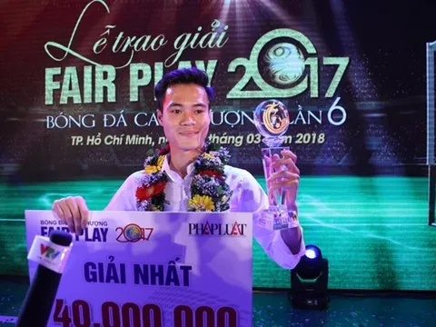 Điểm tin bóng đá Việt Nam sáng 15/03: Văn Toàn “đốn tim” NHM bằng hành động cao thượng