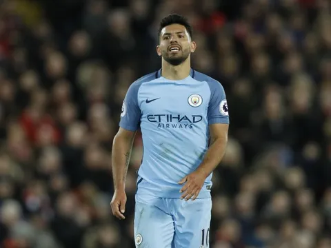 Anfield - mảnh đất dữ với Aguero