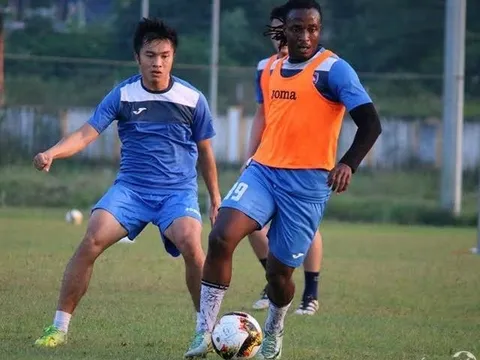 Điểm tin bóng đá Việt Nam sáng 19/3: Công Phượng và đồng đội bị fan SLNA “tập kích”