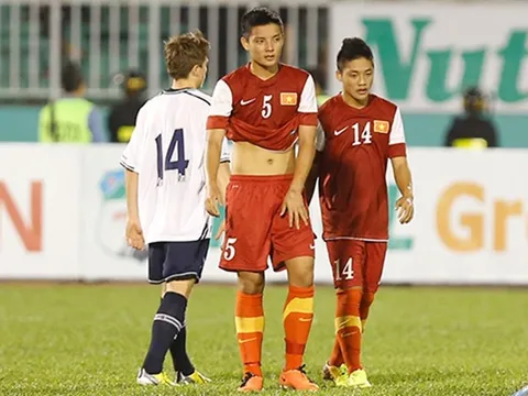Chuyên gia Việt nói gì khi hai “sao” V-League bị loại?