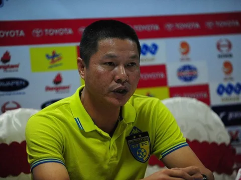HLV Chu Đình Nghiêm: “Quang Hải đã tiến bộ rất nhiều”