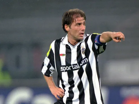 Antonio Conte khi là cầu thủ đá ra sao?