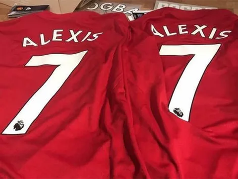 Áo số 7 của Sanchez ở Man Utd đã được bày bán