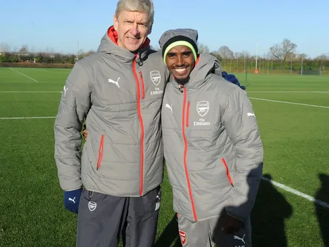 Arsenal đón vị khách quý trong buổi tập mới nhất