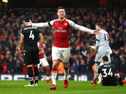 Arsenal "mở tiệc sớm" chào đón Mkhitaryan và Aubameyang