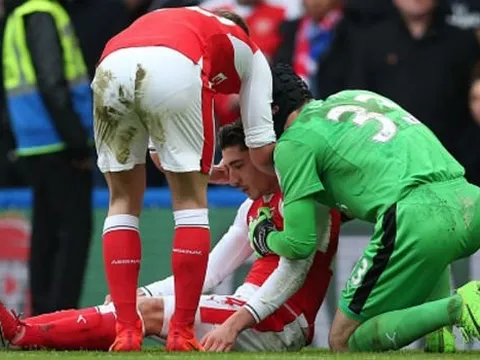 Arsenal nguy cơ vắng trụ cột trước trận Hull City