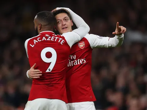 Arsenal sẽ vô địch 2/5 mùa gần đây nếu...