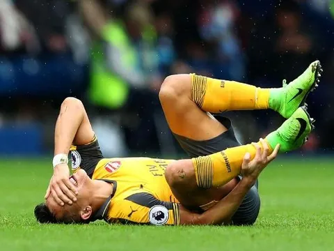 Arsenal trả giá đắt sau cú sốc West Brom
