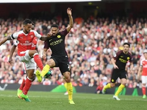 Arsenal và Man City níu chân nhau, Man Utd mừng thầm