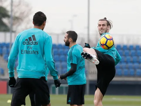 Bale hưng phấn trên sân tập Real Madrid