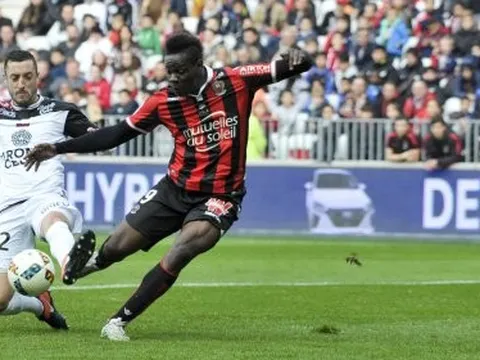 Balotelli chói sáng, Nice đòi lại ngôi đầu Ligue 1