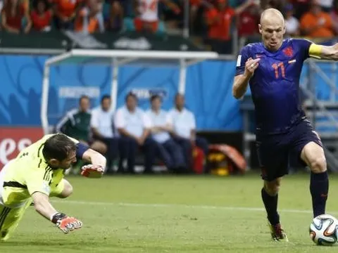 Bàn thắng kinh điển: Arjen Robben vs Tây Ban Nha
