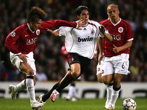 Bàn thắng kinh điển: Kaka vs Manchester United