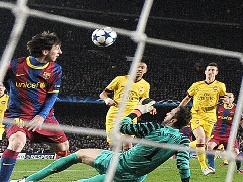 Bàn thắng kinh điển: Lionel Messi vs Arsenal
