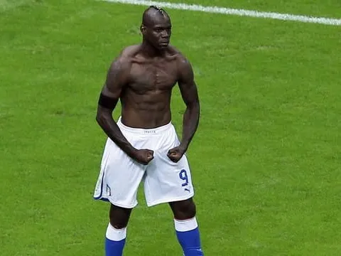 Bàn thắng kinh điển: Mario Balotelli vs Đức