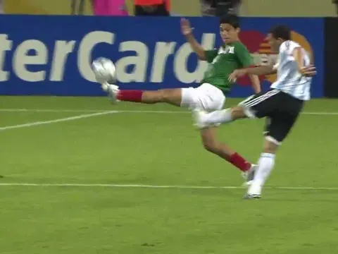 Bàn thắng kinh điển: Maxi Rodriguez vs Mexico
