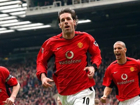 Bàn thắng kinh điển: Ruud van Nistelrooy vs Fulham