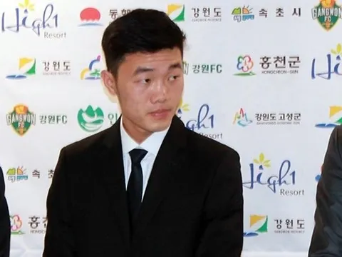 Báo chí Hàn Quốc săn đón Xuân Trường trong lễ ra mắt