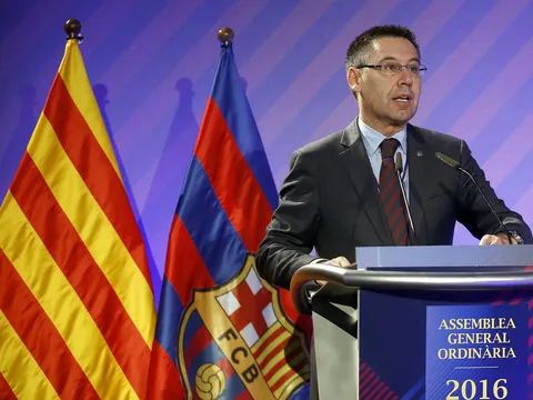 SỐC: Barca phải "bán máu" nếu muốn tăng cường binh lực