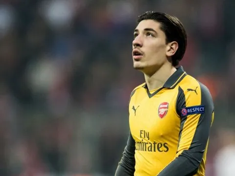 Barca 'đầu hàng' Arsenal, tìm mục tiêu mới