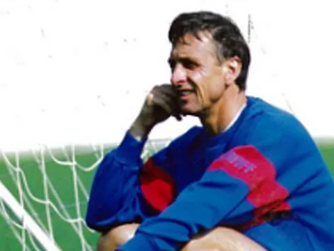 Barca đổi tên sân, dựng tượng tri ân Johan Cruyff