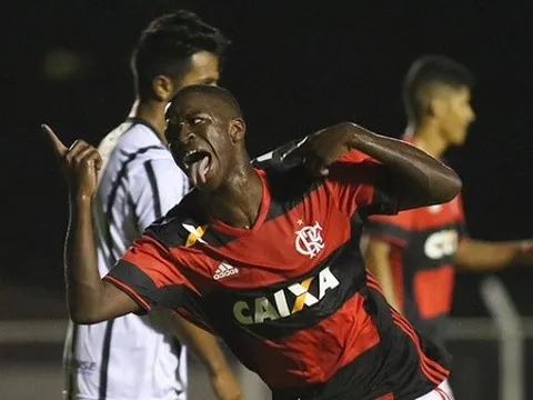 Barca, Real đối đầu trong cuộc đua giành sao trẻ Brazil