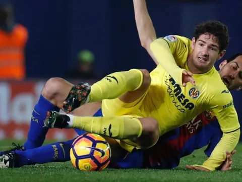 "Barca sẽ không đầu hàng"