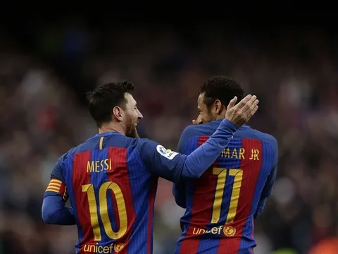 Alcacer có bàn đầu tại La Liga, Neymar cười khoái trá vì bàn thắng của Messi