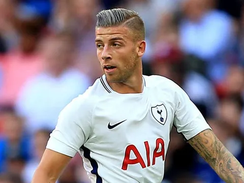 Barcelona để mắt đến trung vệ thép của Tottenham