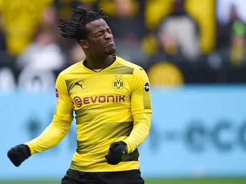 Batshuayi lại nổ súng, Dortmund giữ chắc vị trí thứ 3